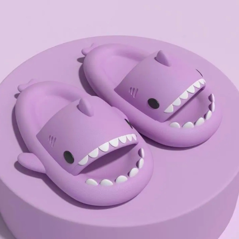 Women Comfortable Thick Soled Shark Home Slippers